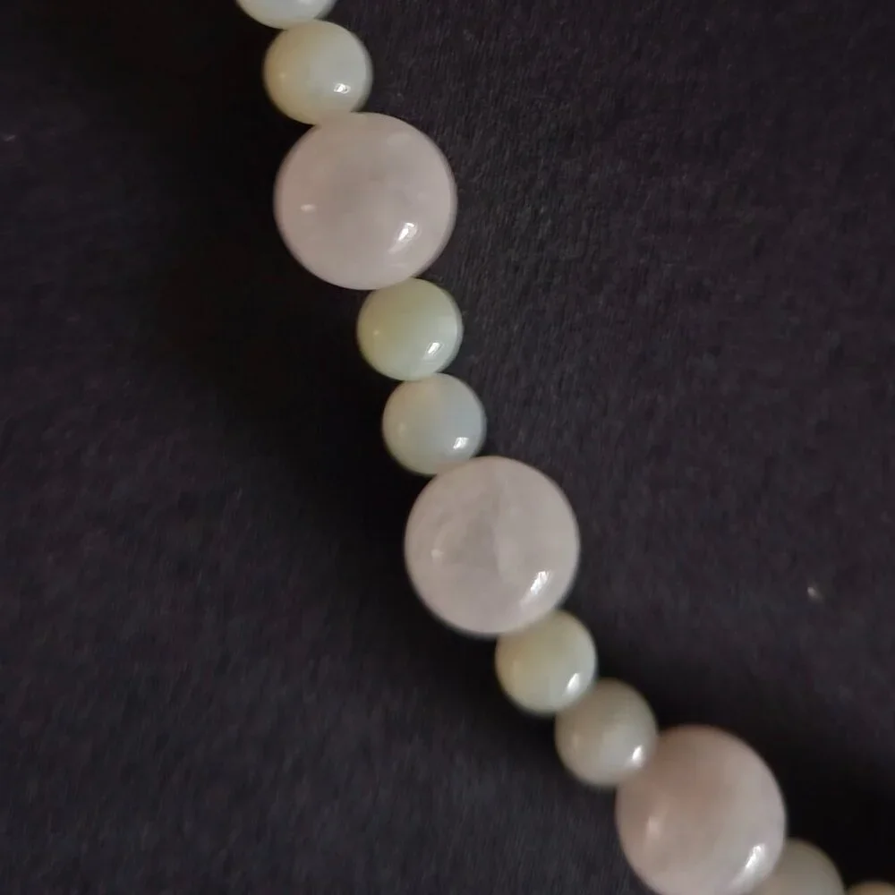 Handcrafted Artisan Rose Quartz Jade with Carved Jade Pendant Necklace - Picture 5 of 6